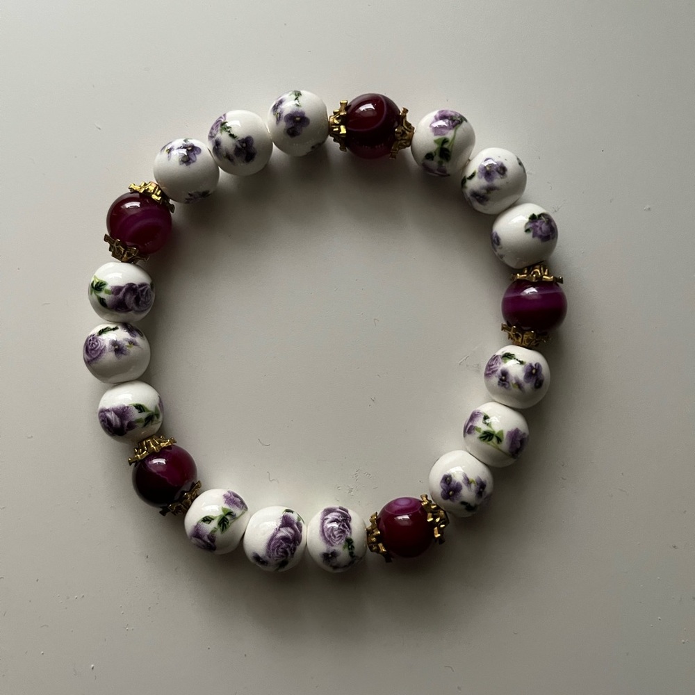 Floral Beaded Bracelet - Purple and White
